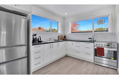 Photo of property in 257 Fifield Terrace, Opawa, Christchurch, 8023