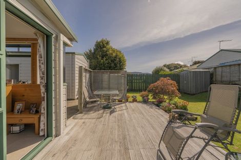 Photo of property in 31 Whitby Avenue, Whitianga, 3510