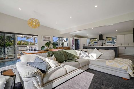 Photo of property in 14 Mowhanau Drive, Kai Iwi, Whanganui, 4574