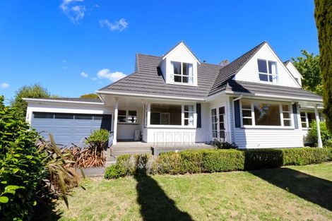 Photo of property in 18 Churchill Avenue, Hokowhitu, Palmerston North, 4410
