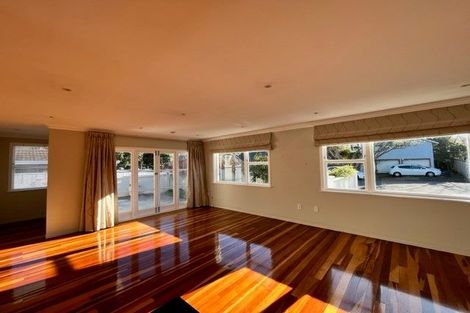 Photo of property in 48a Queens Grove, Hutt Central, Lower Hutt, 5010