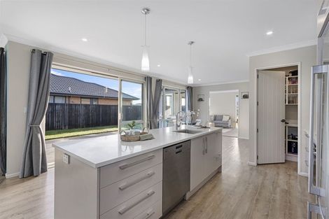 Photo of property in 4 Andesite Drive, Rolleston, 7614