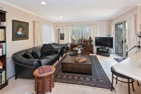 Photo of property in 7 Pajaro Place, Golflands, Auckland, 2013