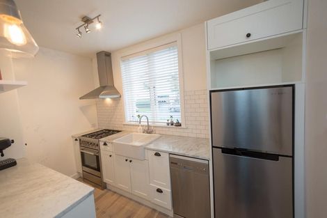 Photo of property in 4/2 Herne Bay Road, Herne Bay, Auckland, 1011