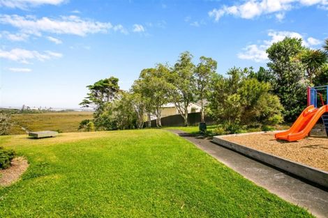 Photo of property in 41 Seaside Avenue, Waterview, Auckland, 1026