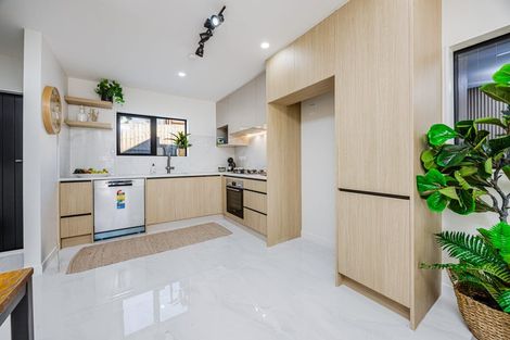 Photo of property in 4c Glenmore Road, Sunnyhills, Auckland, 2010