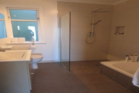Photo of property in 49 London Road, Korokoro, Lower Hutt, 5012