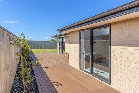 Photo of property in 53 Whitburn Avenue, Halswell, Christchurch, 8025