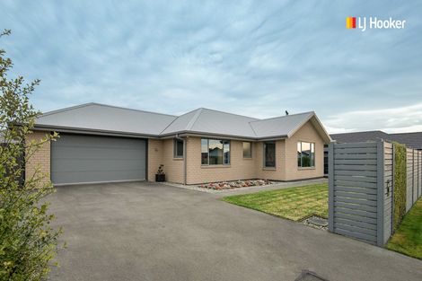 Photo of property in 7 Kinloch Place, Mosgiel, 9024