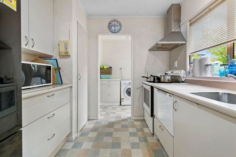 Photo of property in 2/6 Philson Terrace, Browns Bay, Auckland, 0630