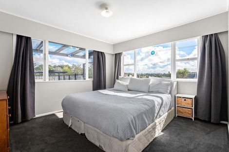Photo of property in 18 Murray Road, Te Atatu Peninsula, Auckland, 0610