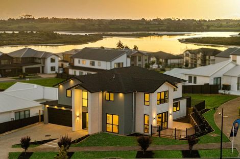 Photo of property in 2 Laurel Drive, Rosehill, 2113