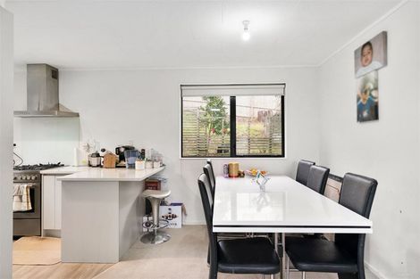 Photo of property in 46 Maywood Crescent, Glen Eden, Auckland, 0602