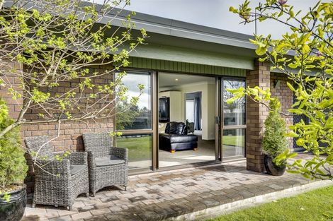 Photo of property in 14 Lamason Street, Greenmeadows, Napier, 4112