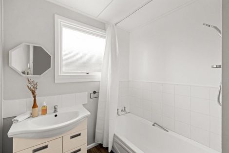 Photo of property in 802 Alexandra Street, Parkvale, Hastings, 4122