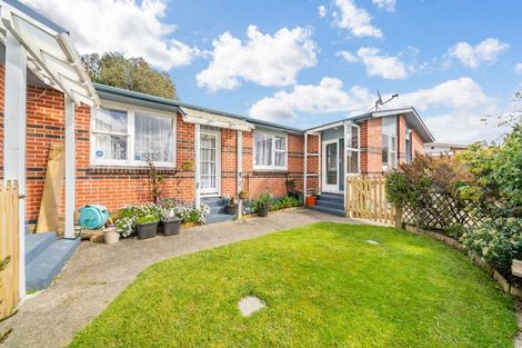 Photo of property in 2/113 Clouston Park Road, Clouston Park, Upper Hutt, 5018