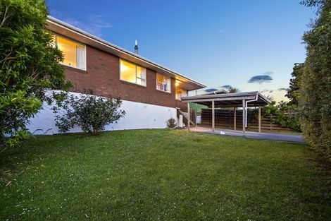 Photo of property in 26 Donovan Avenue, Massey, Auckland, 0614