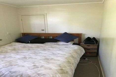 Photo of property in 2/80 Seaview Road, Castor Bay, Auckland, 0620