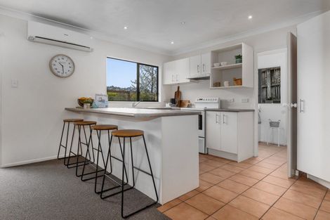 Photo of property in 8 Carvel Lane, Whitby, Porirua, 5024