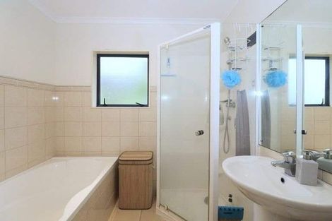 Photo of property in 8 Bretton Lane, Howick, Auckland, 2014