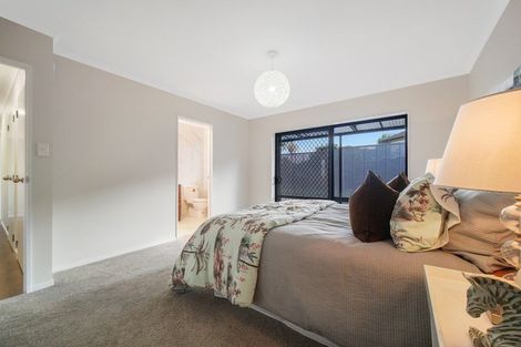 Photo of property in 323 Mahia Road, Weymouth, Auckland, 2103
