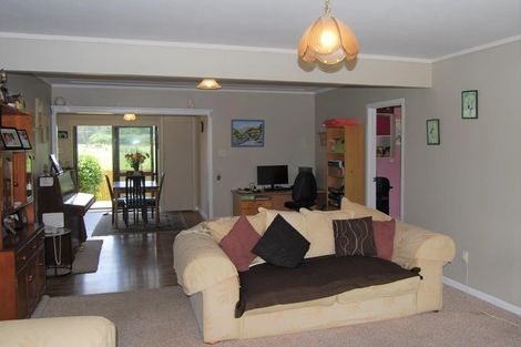 Photo of property in 2727 State Highway 1, Ruakaka, Whangarei, 0171