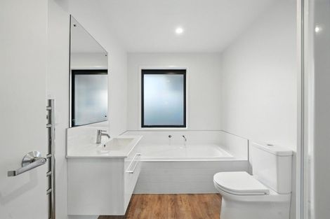 Photo of property in 22 Herridge Street, Woodend, 7691