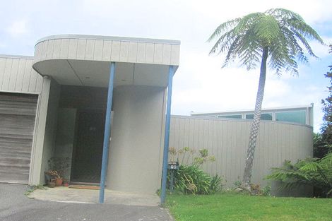 Photo of property in 70 Viewmont Drive, Harbour View, Lower Hutt, 5010