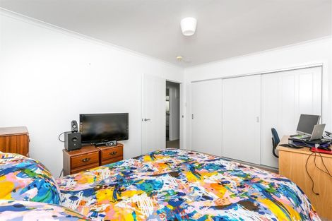 Photo of property in 264a Courtenay Street, Strandon, New Plymouth, 4312