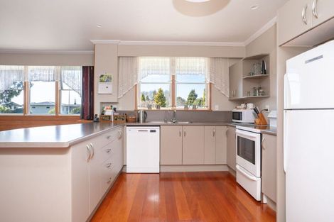 Photo of property in 27 Ruahine Street, Dannevirke, 4930