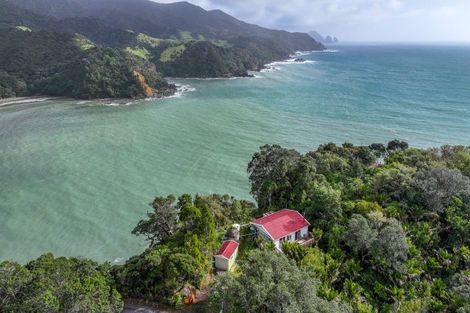 Photo of property in 1586 Port Charles Road, Port Charles, Coromandel, 3584