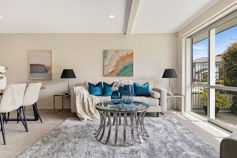 Photo of property in 18 Akeake Lane, Manurewa, Auckland, 2102