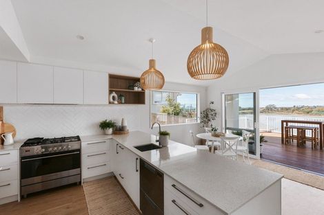 Photo of property in 26 Oyster Place, Omokoroa, 3114