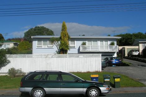 Photo of property in 2/26 Becroft Drive, Forrest Hill, Auckland, 0620