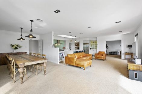 Photo of property in 12 Gleneagles Way, Waiwhakaiho, New Plymouth, 4312