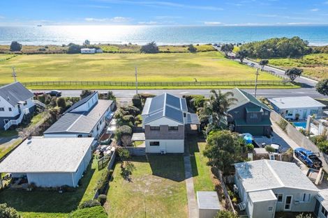 Photo of property in 484 Papamoa Beach Road, Papamoa Beach, Papamoa, 3118