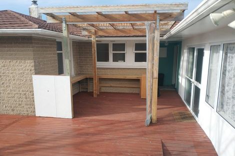 Photo of property in 18 Hanlon Street, Halfway Bush, Dunedin, 9010