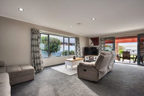 Photo of property in 32 Thomson Street, Tinwald, Ashburton, 7700