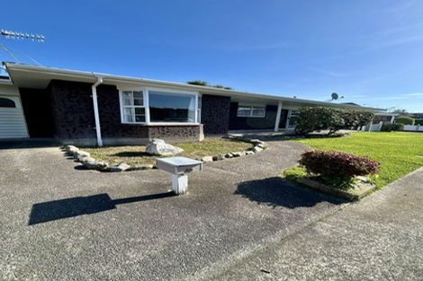 Photo of property in 68 Highbury Drive, Levin, 5510