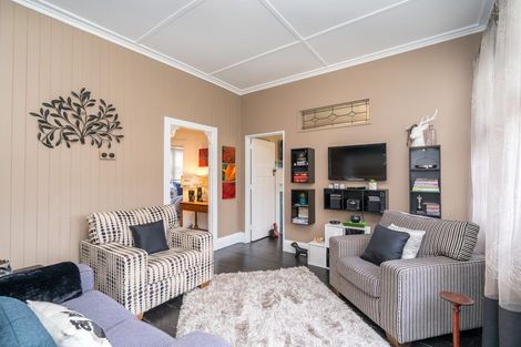 Photo of property in 10 Hill Street, Lawrence, 9532