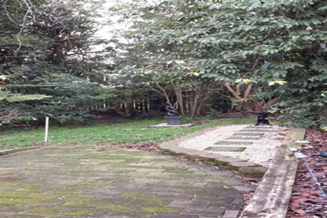 Photo of property in 8b Walpole Avenue, Hillpark, Auckland, 2102