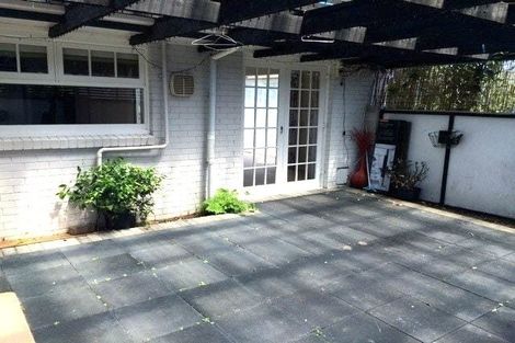Photo of property in 23 Serrita Avenue, Sunnyhills, Auckland, 2010