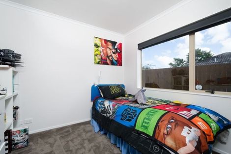 Photo of property in 21 Richfield Crescent, Westgate, Auckland, 0614