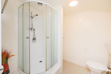 Photo of property in 21 Edgeware Road, Palmerston North, 4410