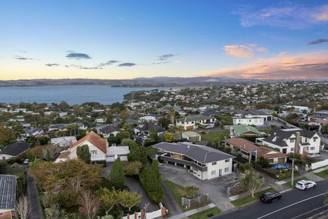 Photo of property in 113 Litten Road, Cockle Bay, Auckland, 2014