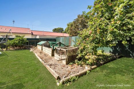 Photo of property in 5 Lambert Street, Marton, 4710