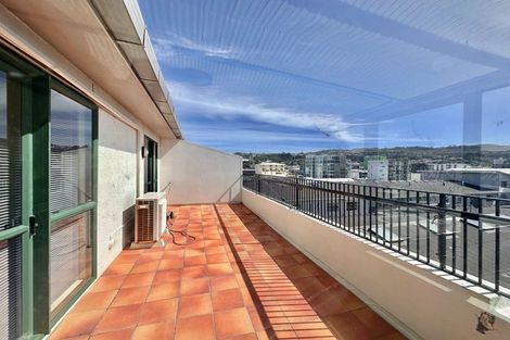 Photo of property in Tennyson Apartments, 3/25 Tennyson Street, Te Aro, Wellington, 6011