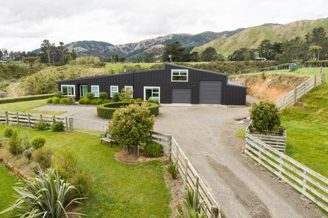 Photo of property in 165 Albert Road, Tokomaru, Palmerston North, 4474