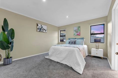 Photo of property in 9 Makora Road, Massey, Auckland, 0614