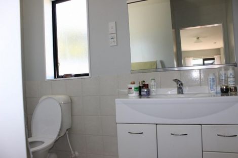 Photo of property in 75 Adelaide Road, Dannevirke, 4978